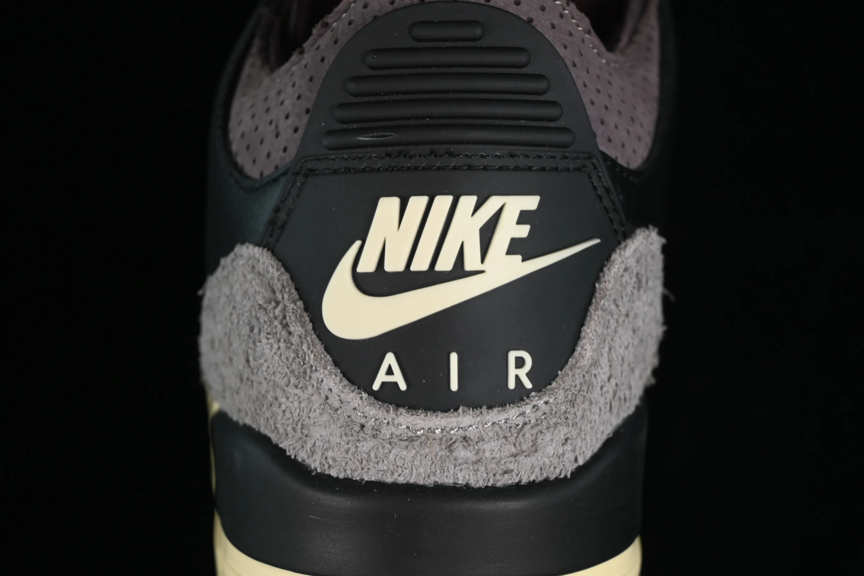 All categories Air Jordan Jordan series basketball shoes Air Jordan 3 A Ma Maniere x Air Jordan 3 Retro "Black" AJ3 Joe 3 joint model FZ4811-001